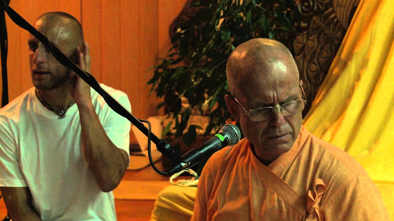 2011.07.30. Kirtan 2 - HH Bhakti Bringa Govinda Swami