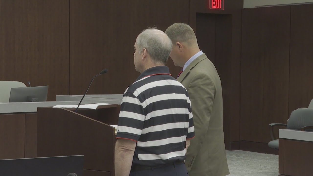 Lawsuit claims school district ignored teacher's harassment of student