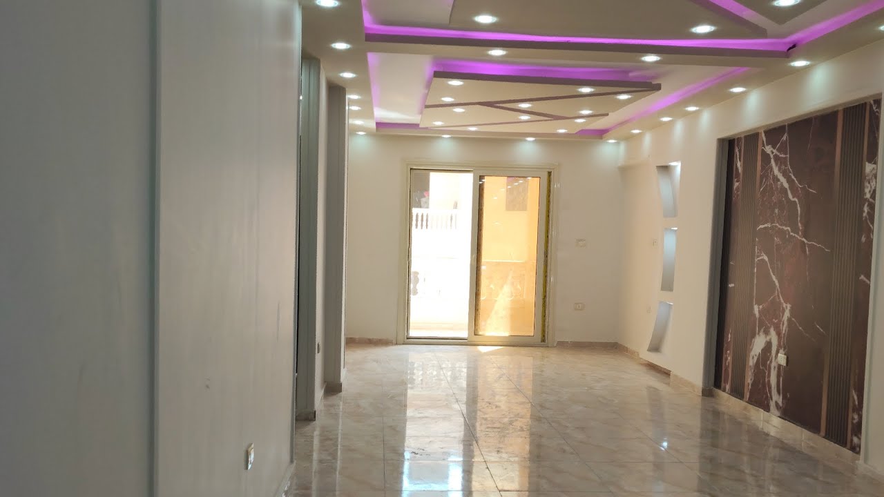 شقتنا انهاردة لهواة الفخامة والمساحات الواسعة في العجمي ابو يوسف للاستعلام 01002003899 علي الاسفلت
