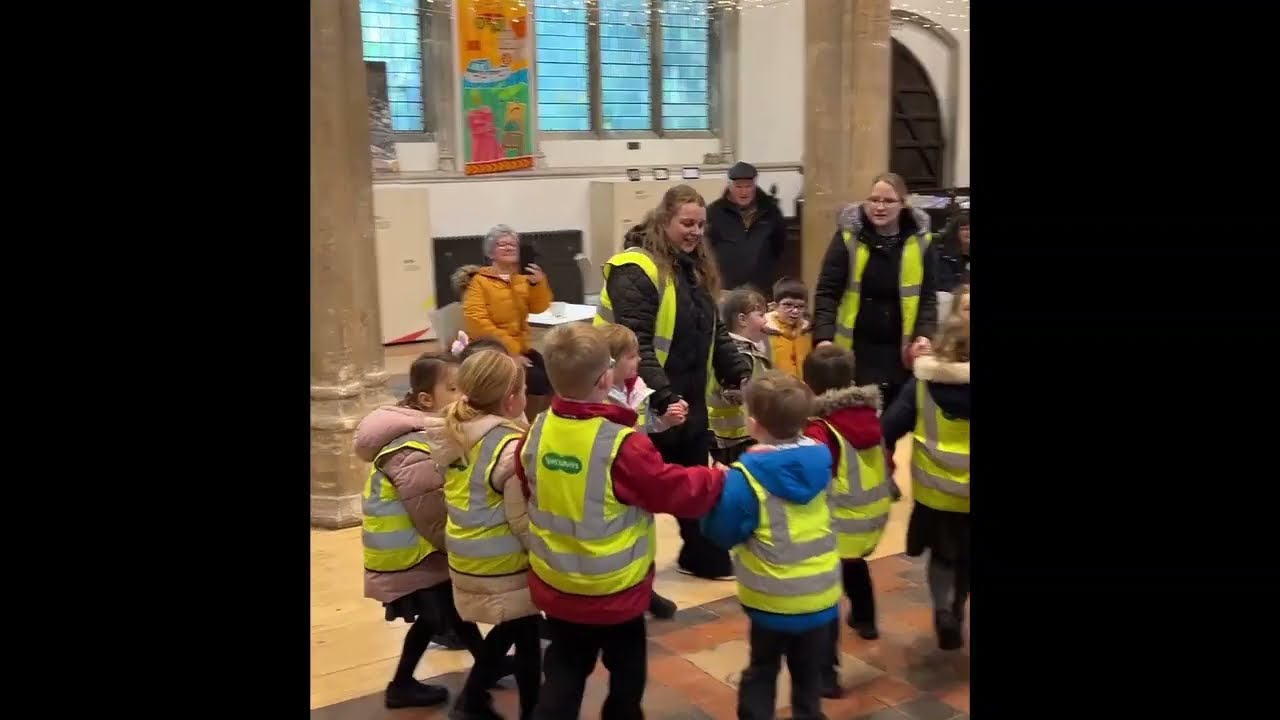 Adorable Hokey Cokey Flash Mob!