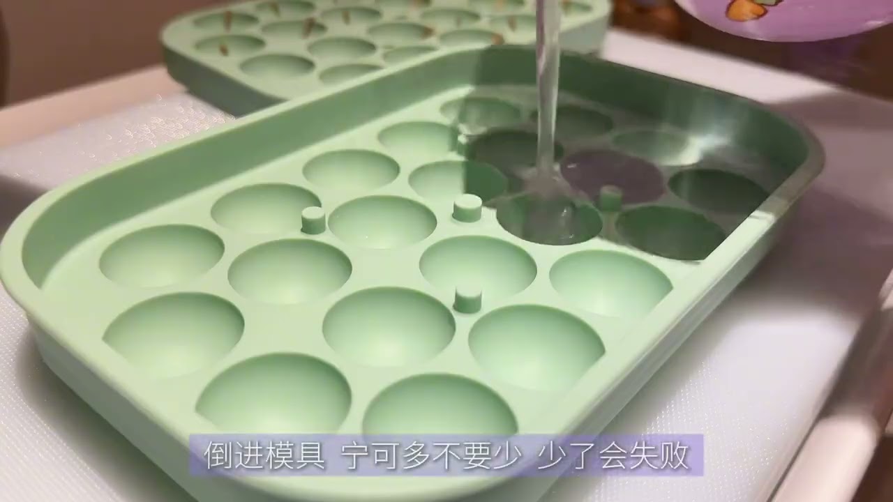 自制葡萄手工皂🍇 她又在六平米的小浴室里捣鼓什么呢～ #葡萄手工皂