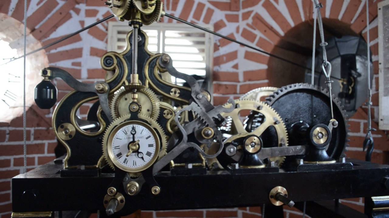 Reloj de torre tocando campanas, reloj del carmen norte de santander