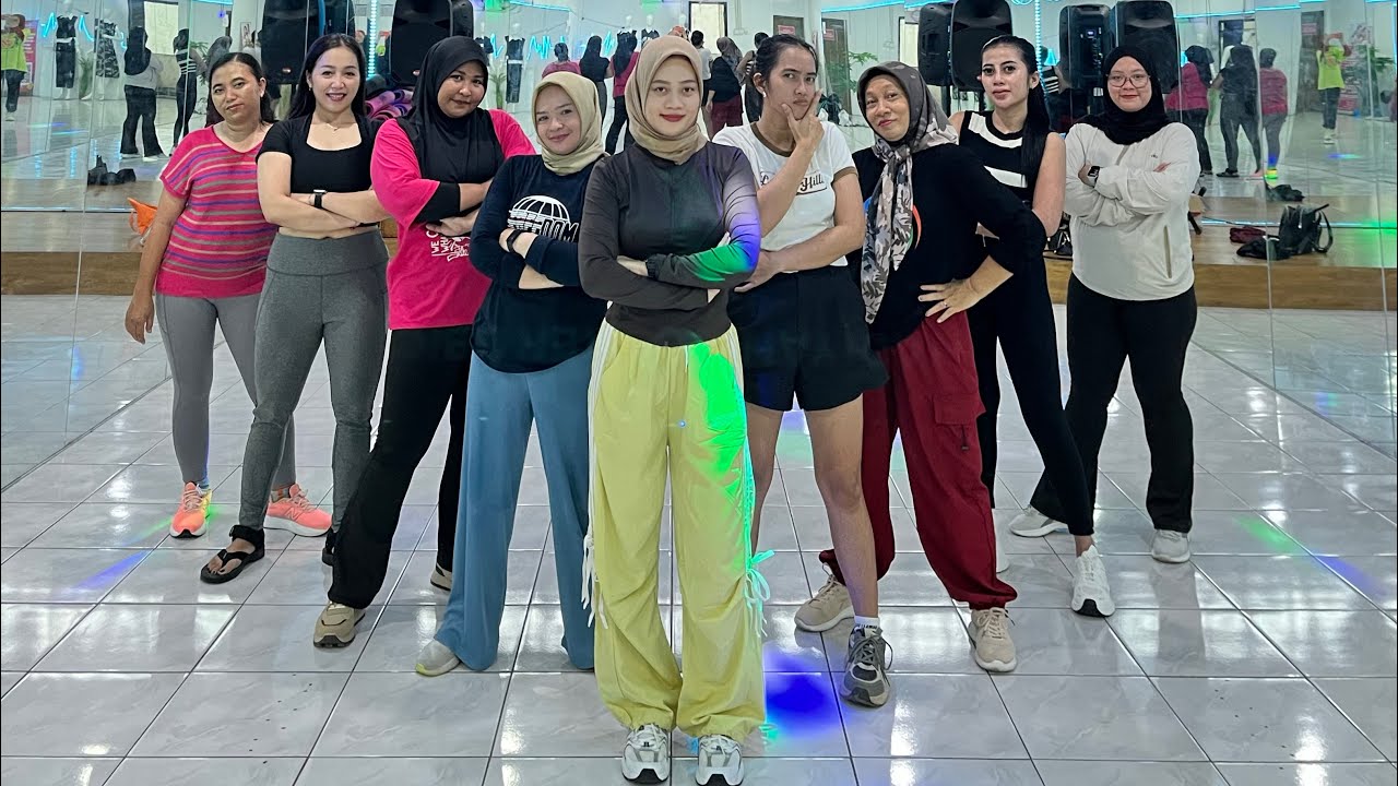 NEW RULES | ZUMBA | #pipit #zumba #zumbakediri #zinpipitkediri 