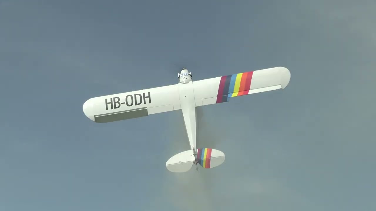 Piper J-3 4000mm Skysun by HEBU Teampilot Silas Linder