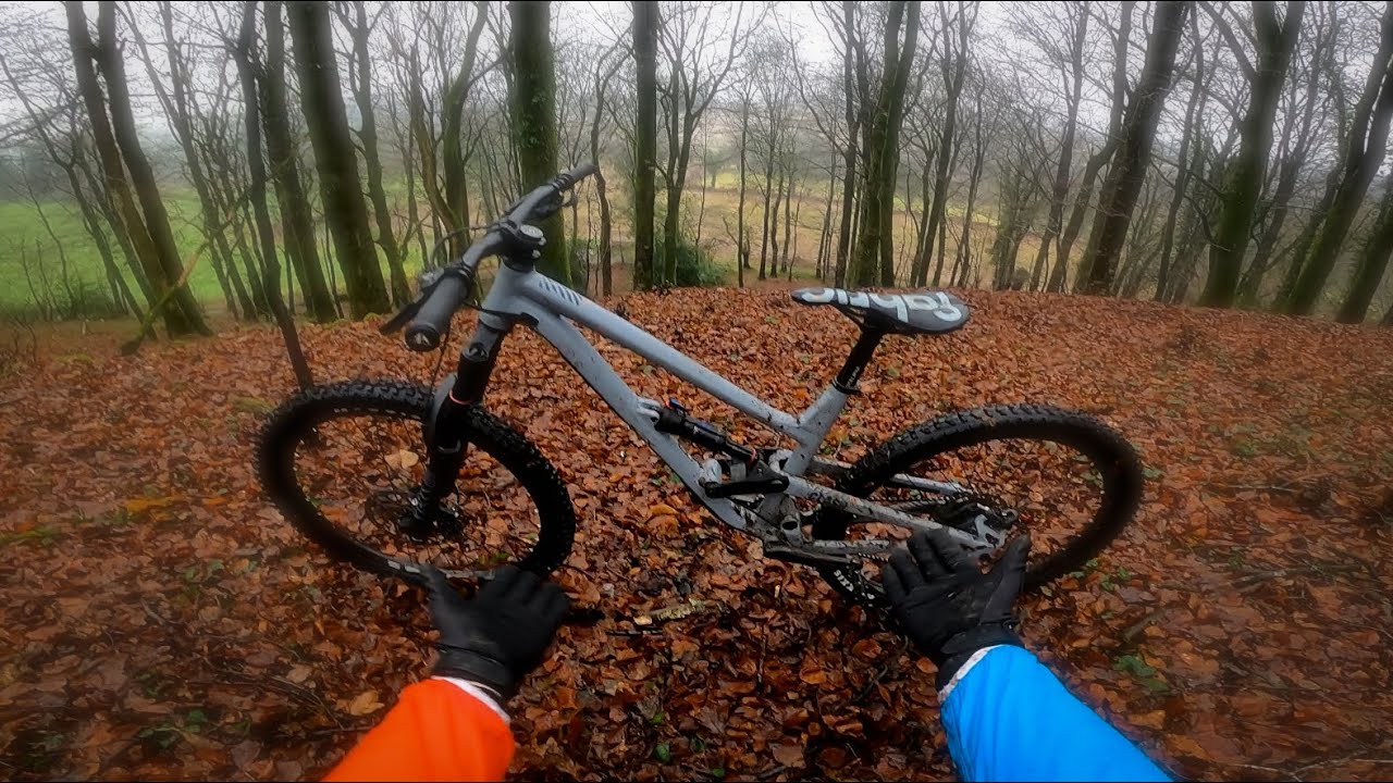 FREERIDE NORMAND ( VTT ENDURO ) Il pleut.....beaucoup