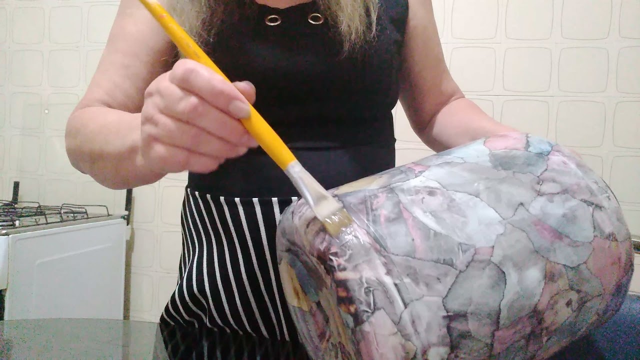 Parece marmorizado com papel