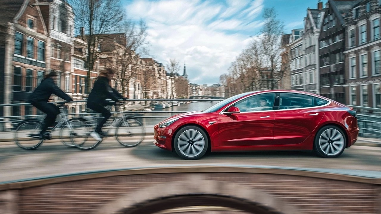 Tesla FSD in Europe – Aggressive Amsterdam Anarchy