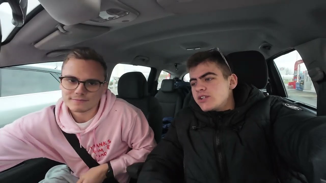 VLOG #1 : On va au ski ! (oui on a fait un vlog uniquement dans une voiture)