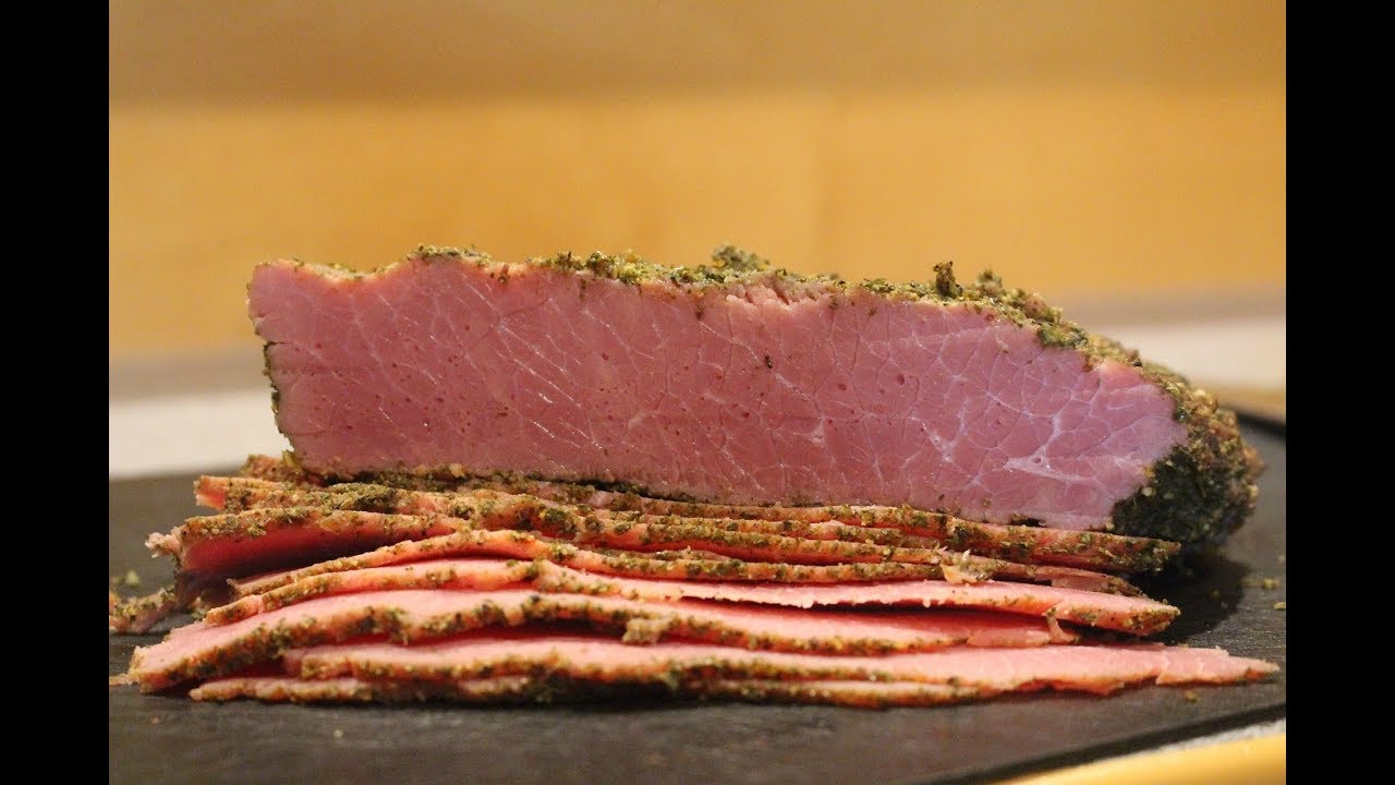 Hausgemachtes Pastrami aus der Rinderbrust