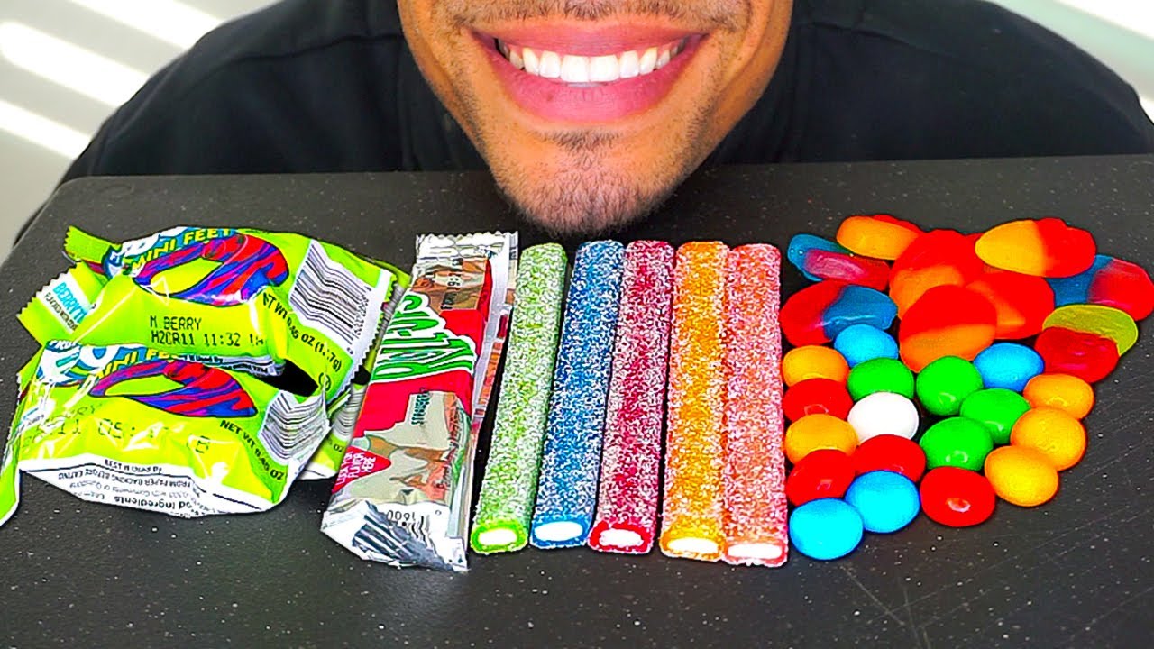 ASMR EATING CANDY MUKBANG JERRY FOOD TREATS PARTY AIRHEADS BITES BARS FRUIT ROLL UPS FILLED ROPES