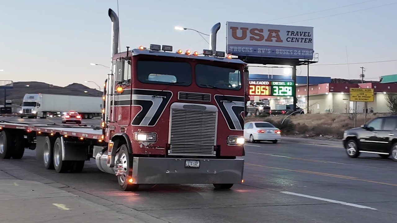 I want to watch Trucks in America, 1 hour of highway action in Arizona, Truck Spotting USA
