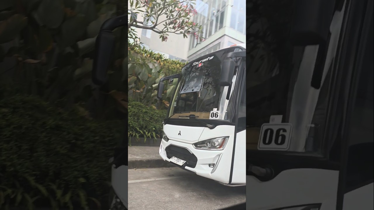 Bus sr2 laksana