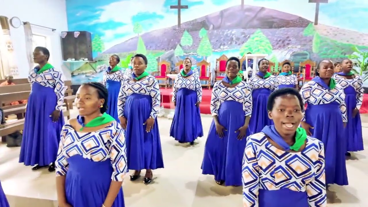 MAKUHANI CHOIR