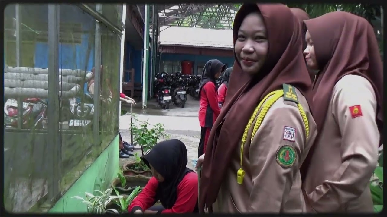 Membangun Karakter Peduli Lingkungan lewat Jum’at Bersih MAN 1 Tabalong