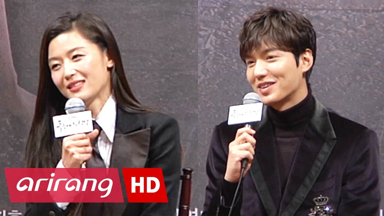 Showbiz Korea _ JUN Ji-hyun(전지현), LEE Min-ho(이민호) Interview _ The Legend of the Blue Sea