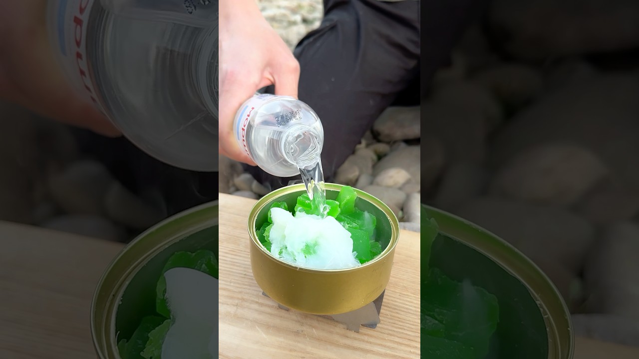 ✅ The guy shows SURVIVAL skills in the FOREST 🥾💦 #camping #survival #bushcraft #outdoors #lifehack