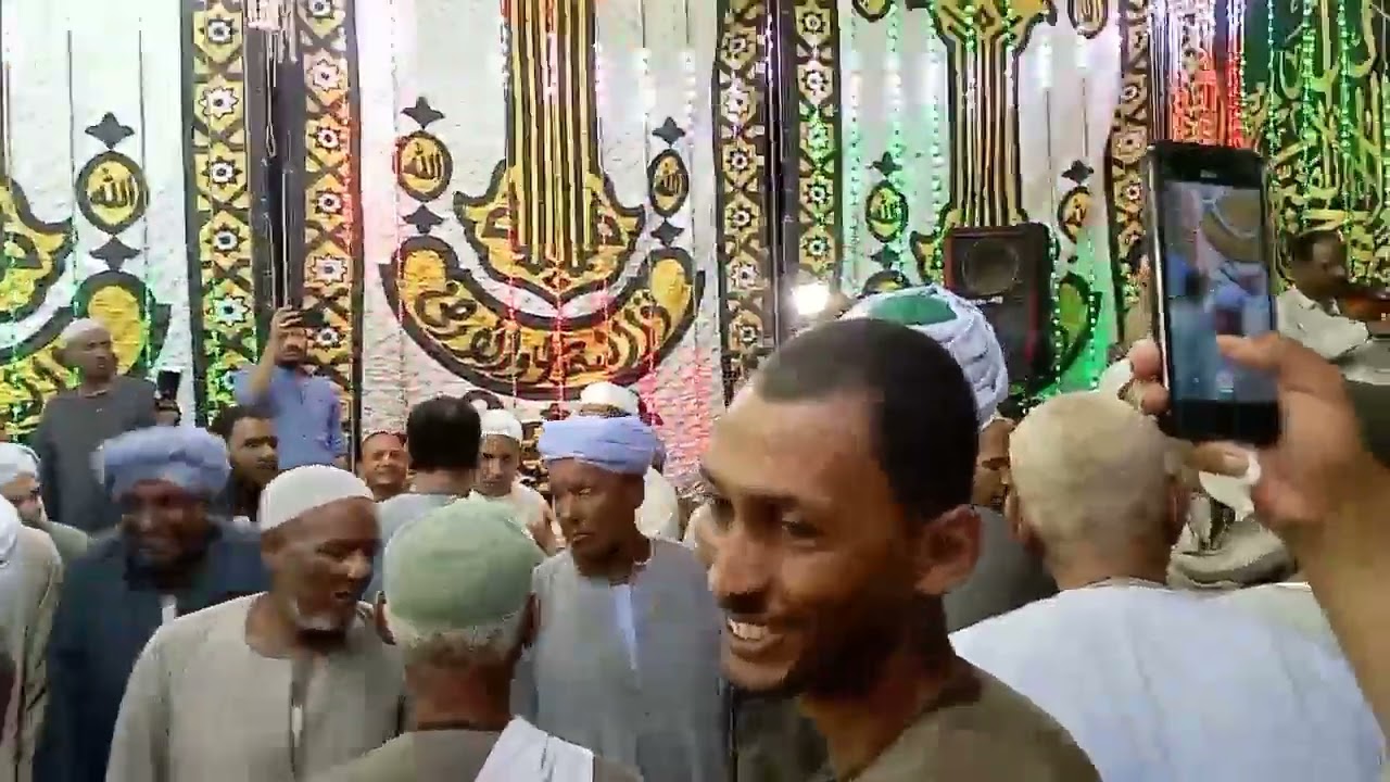الشيخ طه القفطى ليلة ادفو أمام الشيخ سيد ٣