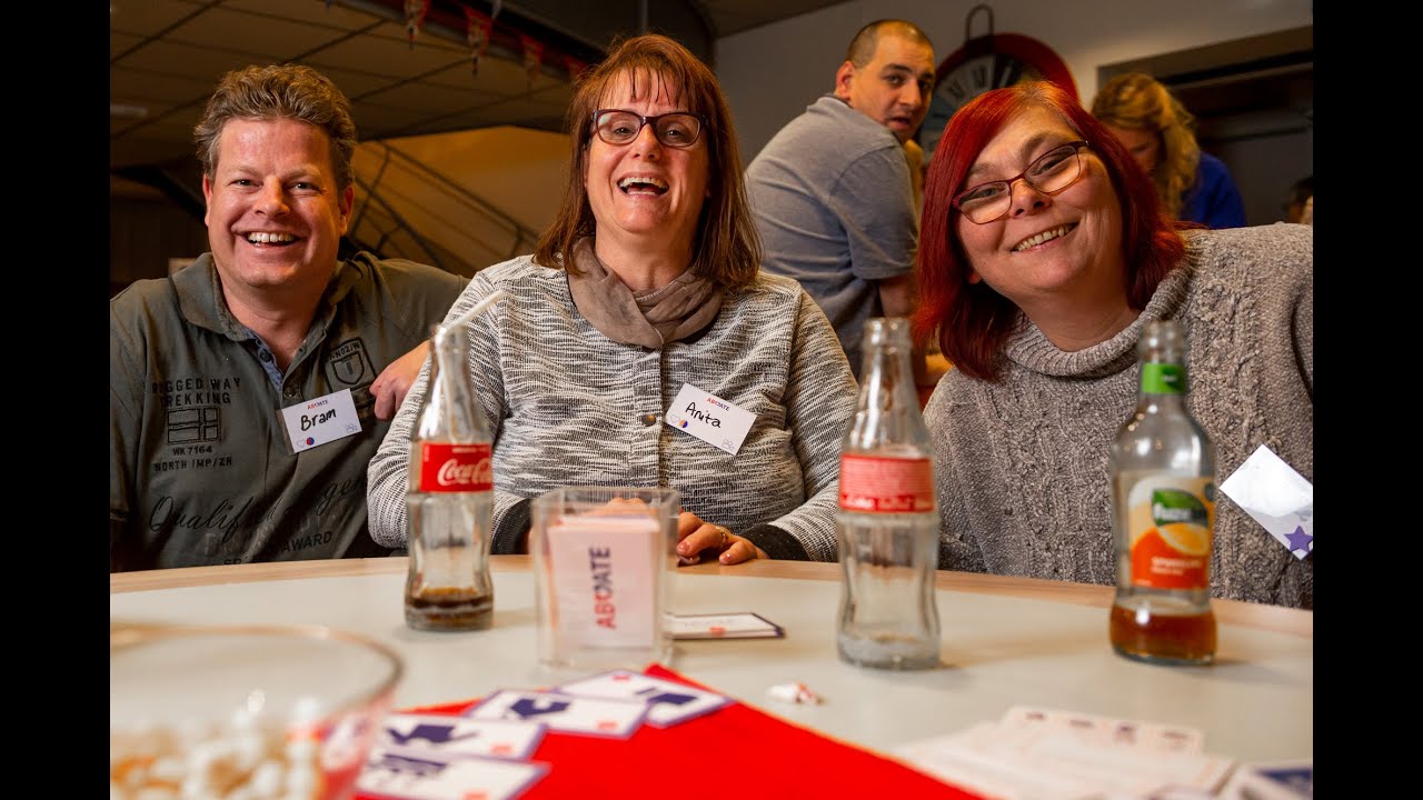 Op de ABCDate ontmoetingsavonden leer je veilig nieuwe mensen kennen.