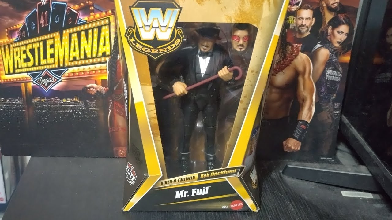 Распаковка и обзор WWE Legends Series 30 от MR Fuji.