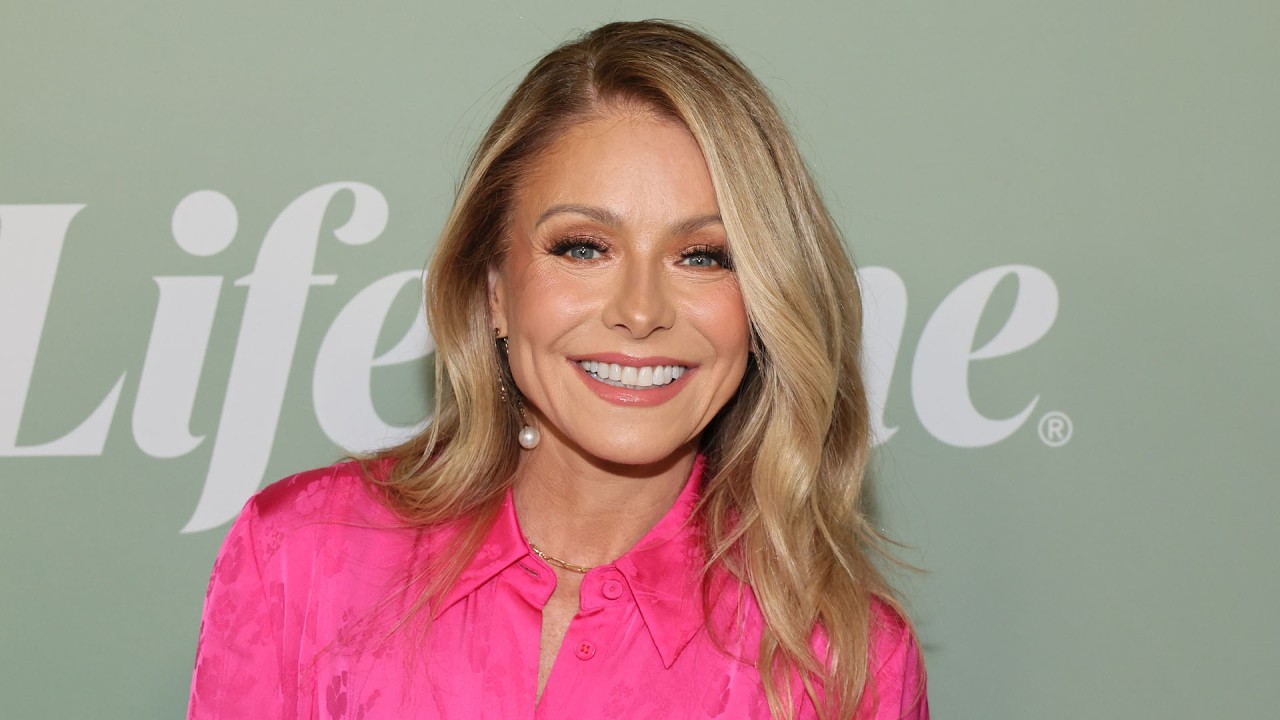 Kelly Ripa Reveals Everyday Habit That Forced Her Off 'Live' and Into PAINFUL Oral Surgery