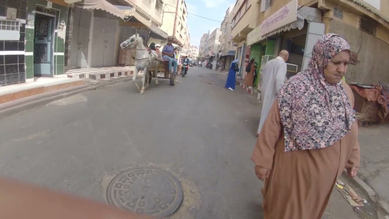 جولة صباحية سلا القرية ، حي شعبي البساطة و التواضع