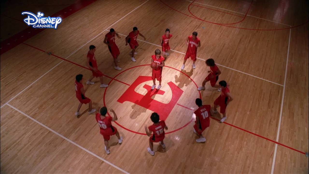 Disney Channel España | High School Musical: Get'cha Head In The Game