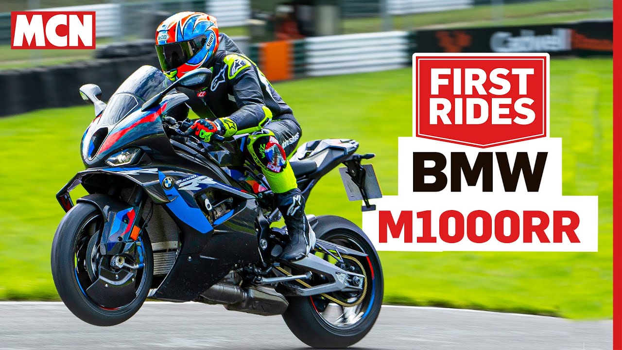 BMW M1000RR 2023 года протестирован в парке Кэдвелл! Это ли не лучший супербайк? | Обзор MCN
