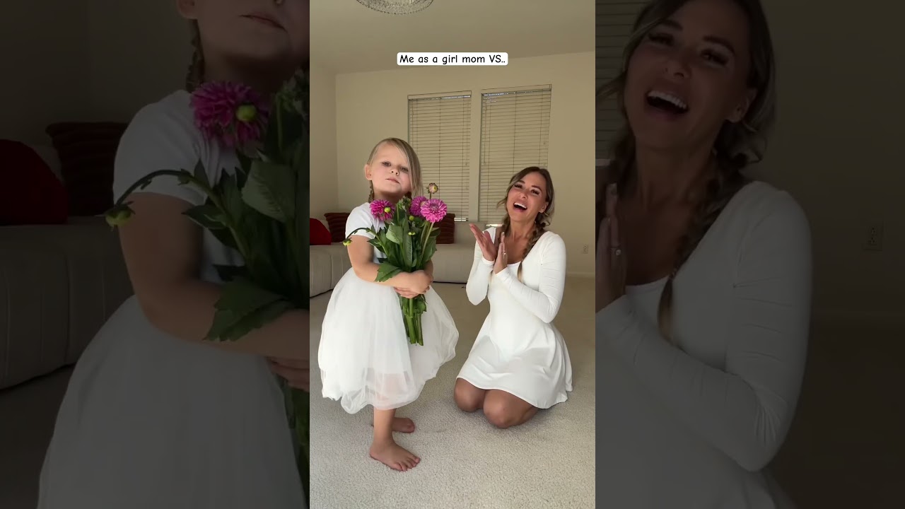 Girl mom vs Boy mom! Yeah, you didn&rsquo;t expect it! 💐 ⚽️
