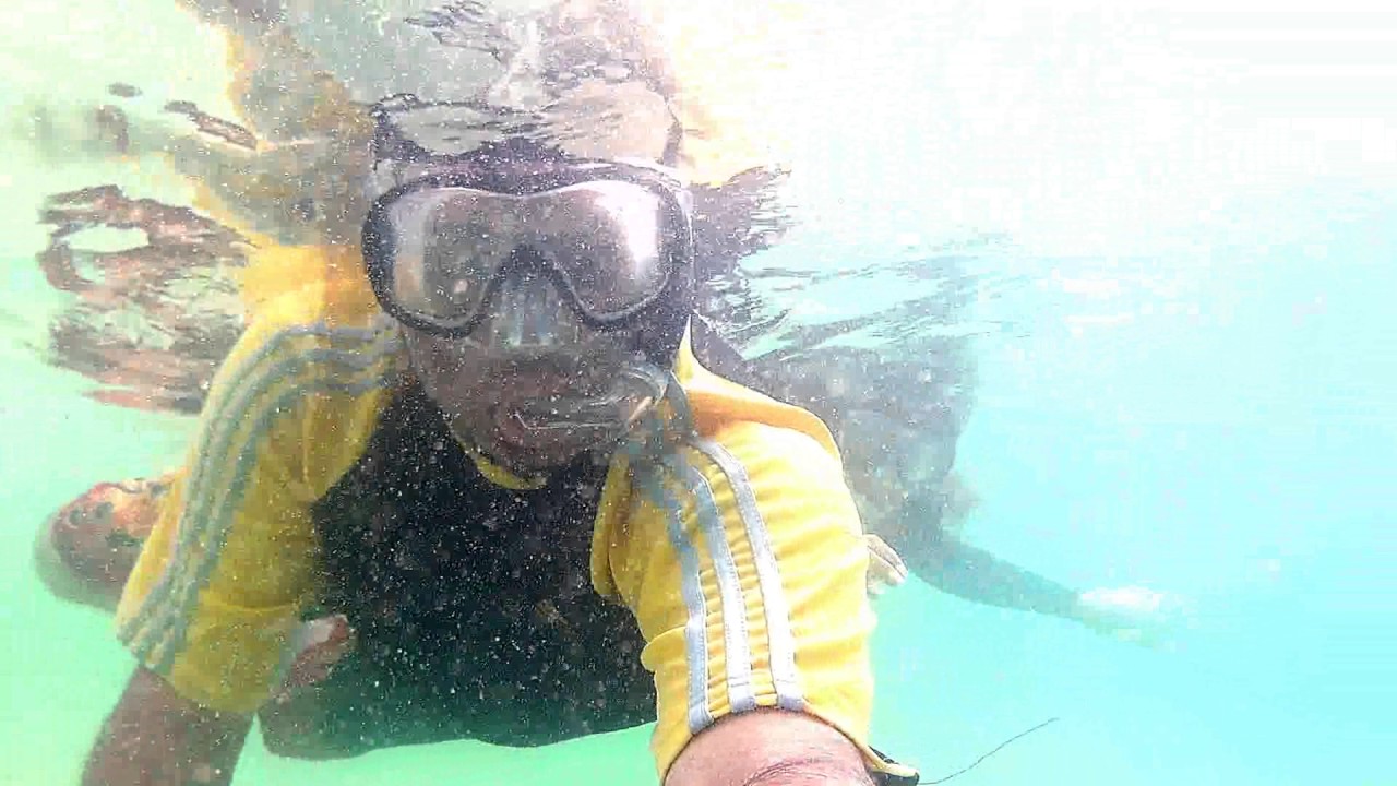 St Lucia - Snorkeling Reduit Beach - Rodney Bay