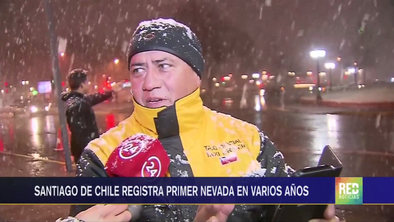 RED+ | Santiago de Chile registra primera nevada en varios años