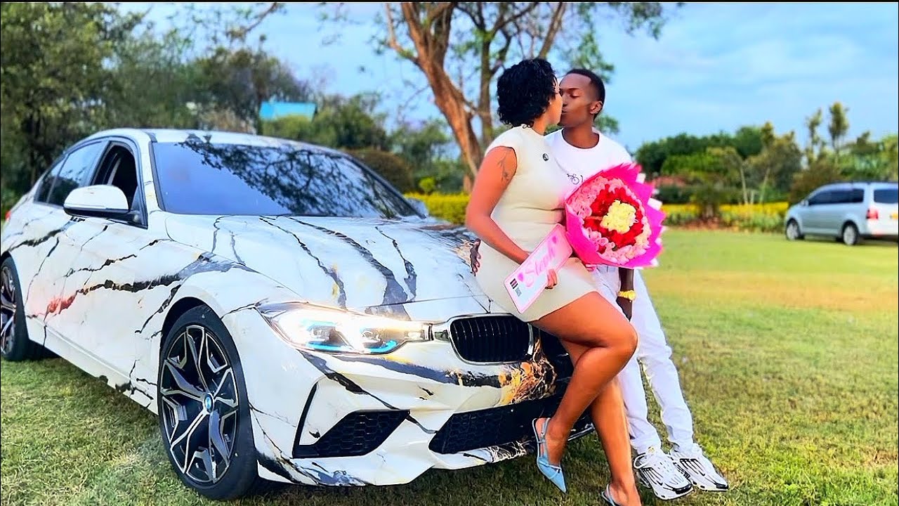 Удивил свою девушку новеньким BMW
