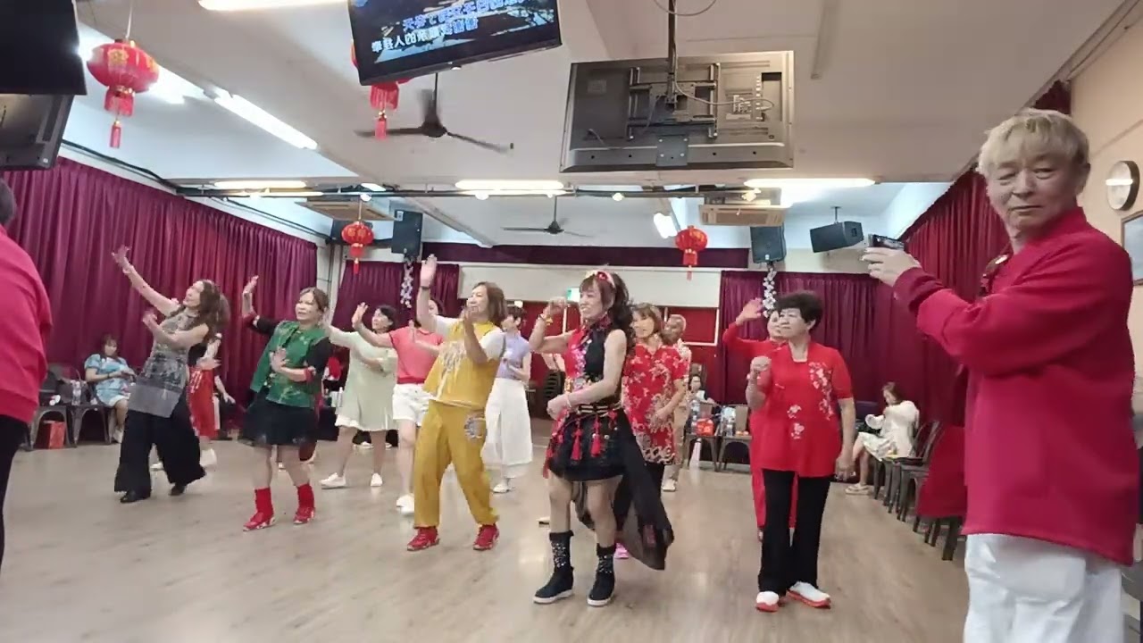 （最亲的人）大年初四演出         大家以龍马精神的心情跳 跳出好心情20/2/2026／