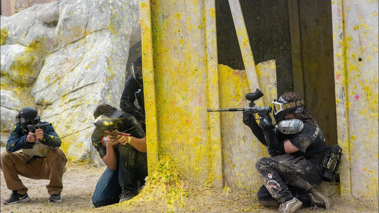 PAINTBALL FUNNY MOMENTS //GAMEPLAY// GAUNTLET// (HOLLYWOOD SPORTS)