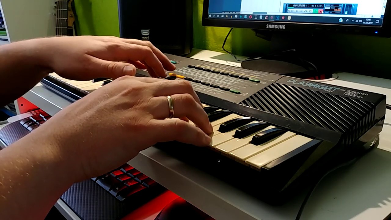 Amstrad CKX100 home keyboard sound demo