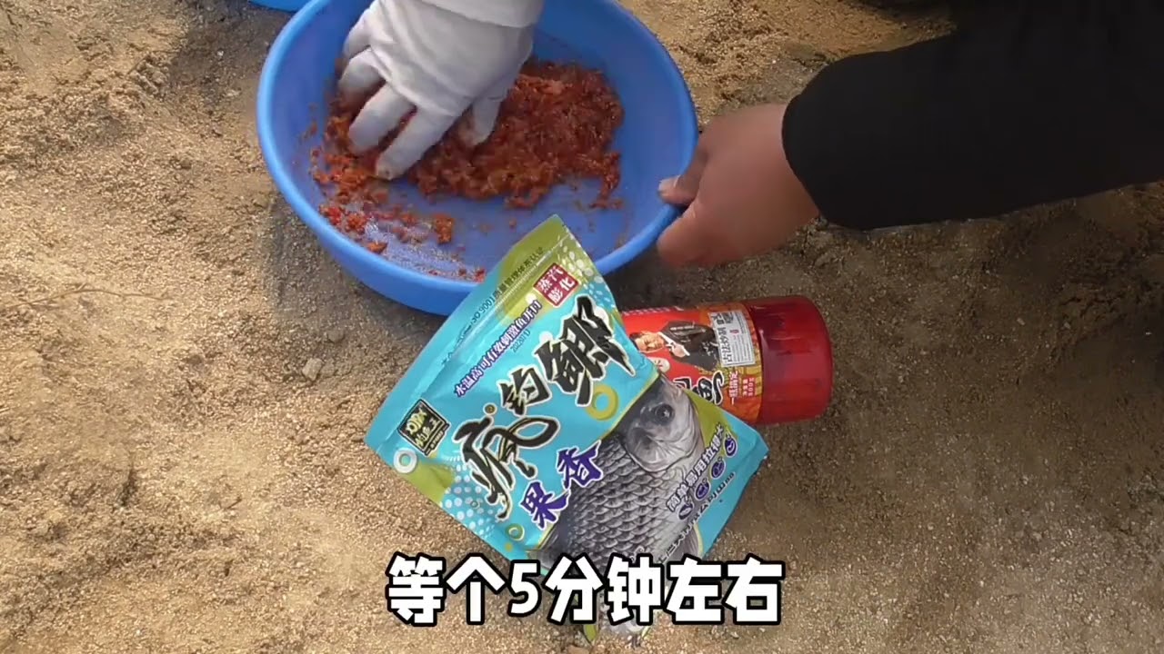 滑漂怎么打窝钓鱼多？户外飞狐教你独创打窝方法，鲫鱼鲤鱼钓过瘾