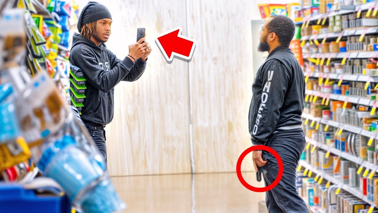 TAKING PICTURES OF THUGS in DETROIT'S MOST DANGEROUS HOODS! *GONE WRONG*