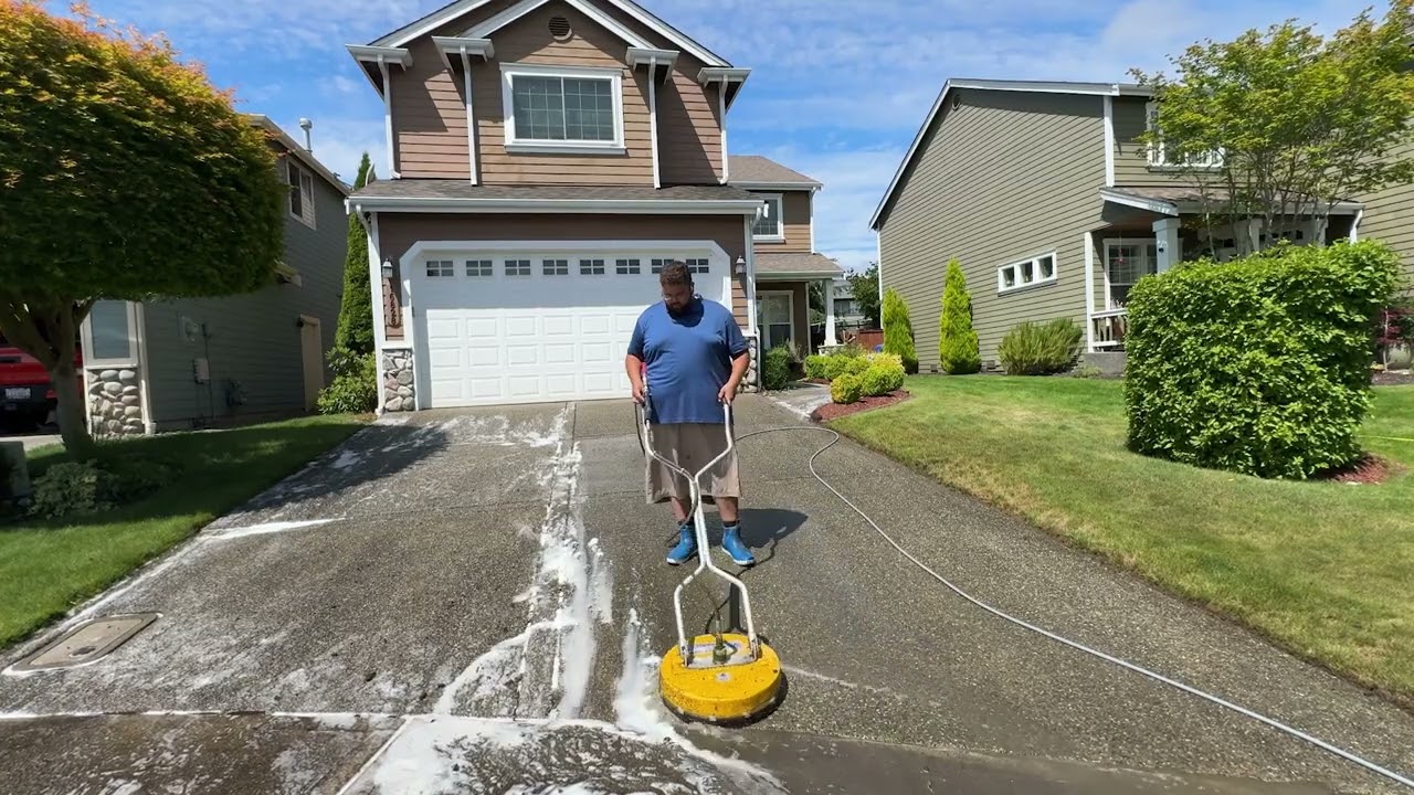 Step by Step Satisfying Driveway Cleaning