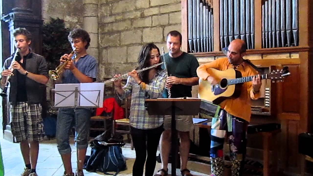 que chaque enfant porte sa pierre