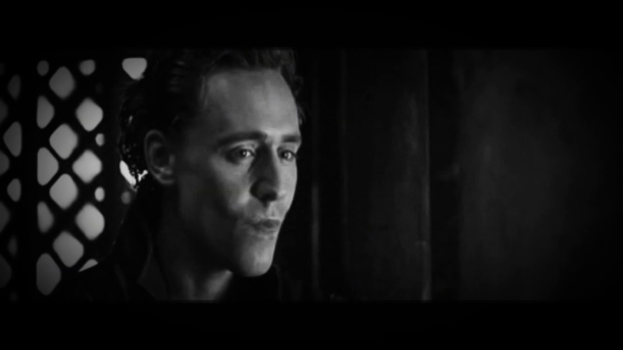 Tom Hiddleston||Sweet Dreams