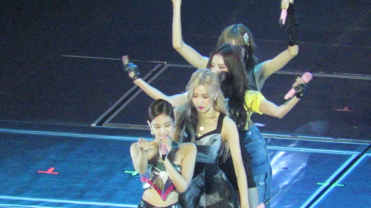 150619 Blackpink in Sydney - Don’t Know What To Do