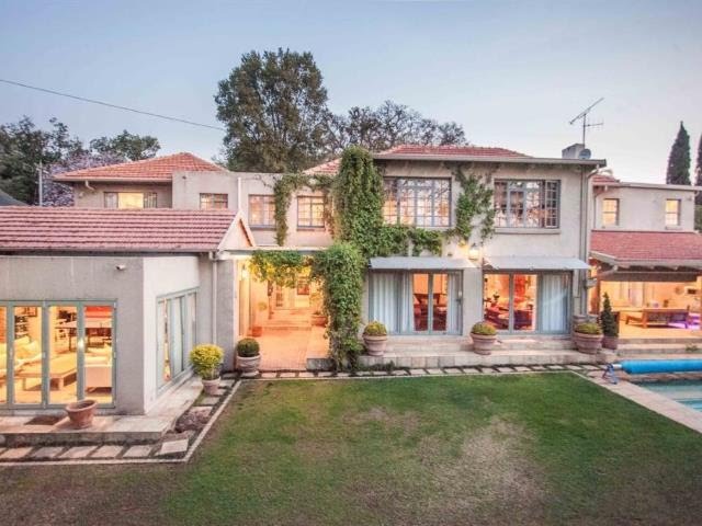 5 Bedroom House For Sale in Waterkloof, Pretoria, Gauteng, South Africa for ZAR 5,800,000