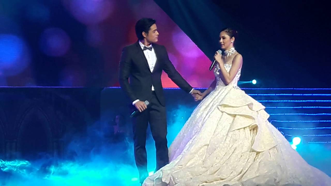 Kim Chiu and Xian Lim Duet One Call Away on Chinitaprincess Funtasy Concert