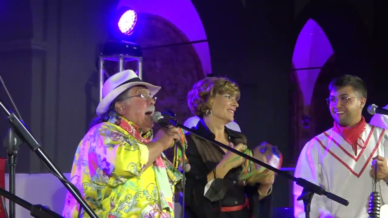 Zì Riccardo e le donne della tammorra in concerto Santa Maria del pozzo ospite Angelone o bell o nnt