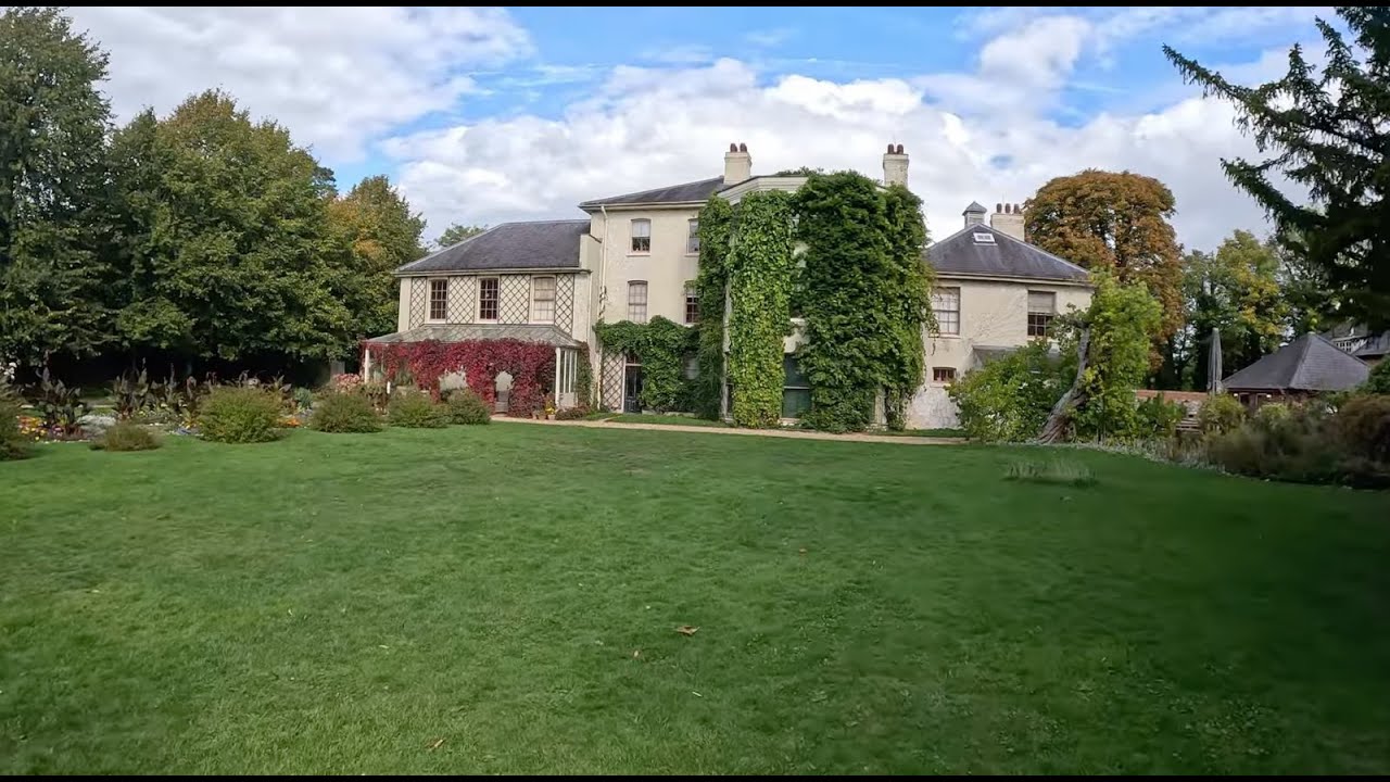 DOWN HOUSE GARDENS: The garden where Charles Darwin once walked.