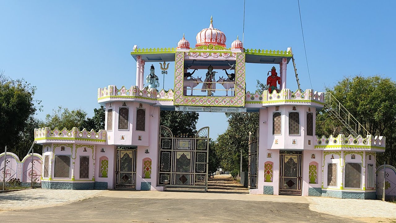 मंजरी कला बाबा कृष्ण स्वरूप जी के आश्रम की कुछ झलक 