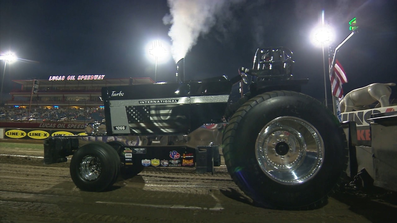 Pro Pulling 2021: Limited Pro Stock Tractors and Mini Rods pulling at the Lucas Oil Speedway