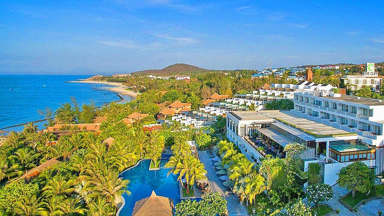 The Cliff Resort & Residences - Full Tour