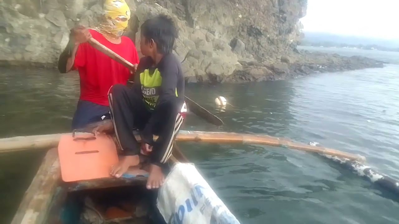 Ang laki Ng mga pakol Dito sa langgam Beach resort kahit Isang dipa lang Ang lalim