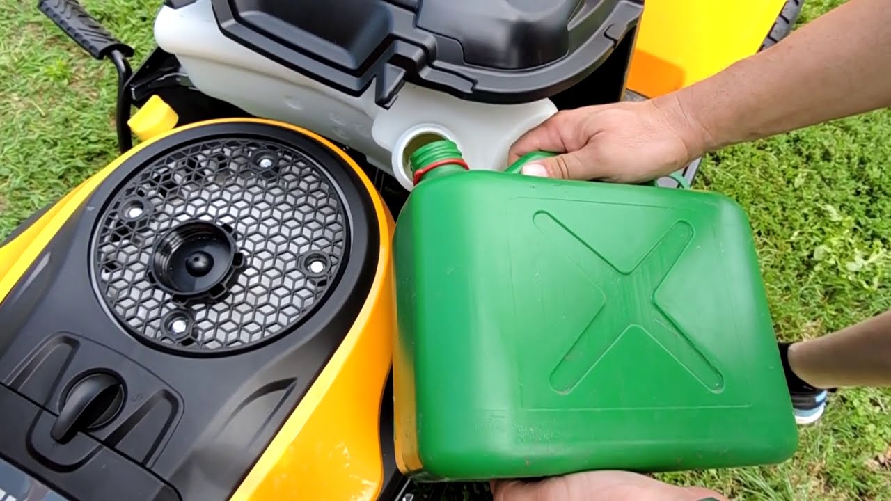 Fűnyíró traktor tapasztalatok. 🚜 Fogyasztás ⛽, hatékonyság, tisztítás🚿, mulcsolás. + agyag felhajtó