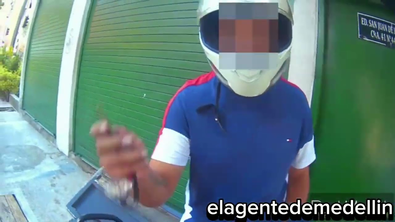 Este señor salió sordo